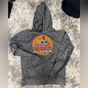 Run for roses basketball national tournament hoodie merch